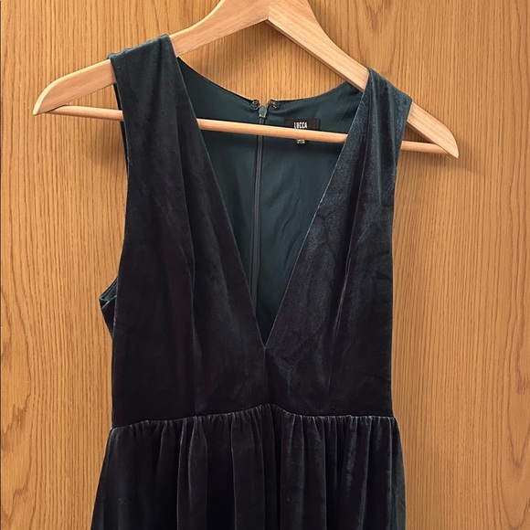 Velvet Deep V Mini Dress Size Small - Picture 4 of 6